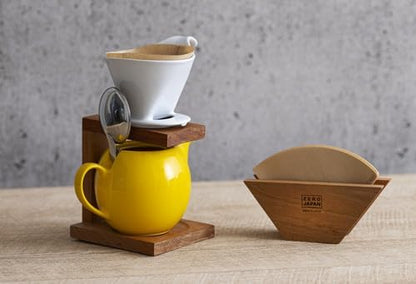 Zero Japan - Bee House Pour Over Coffee Dripper - Lead-Free & Cadmium-Free Ceramic Coffee Maker with Elegant Peek Hole, Drip Cone Brewer Coffee Gift, Brewing Accessories - Antique Green, Standard Size