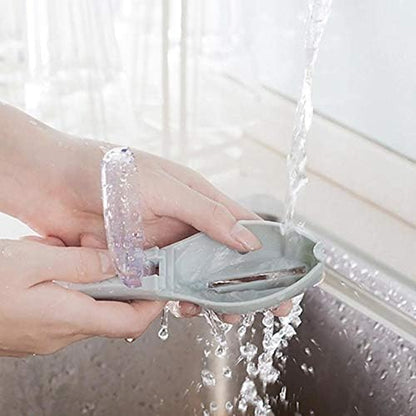 Fast Remove Fish Skin Brush Plastic Fish Scales Graters Scraper Easy Kitchen Cleaning Tool (Green)