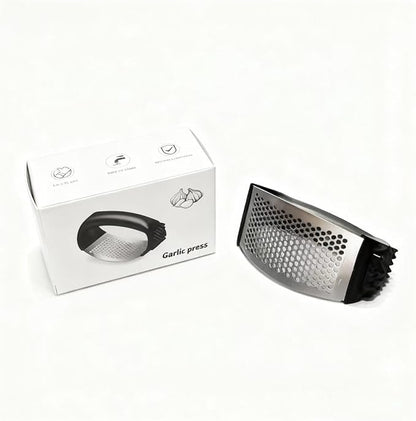 Garlic Press Equipped with Soft Ergonomic Handle, Easy to Crush Garlic, Easy to Clean, and Rust-resistant, Upgrade Black