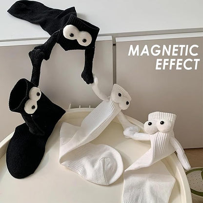 2 Pairs Magnetic Holding Hands Socks Funny Couple Gifts, Best Friend, Engagement, Anniversary, Teens Gag Cute Weird Stuff