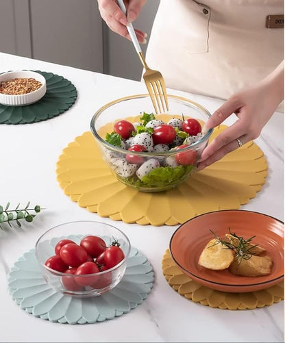 Heat-Resistant Silicone Trivet Mats, Non-Slip Hot Plate Holder for Kitchen Countertops & Dining Table, Reusable Pot Holder Pad with Secure Grip, Dishwasher Safe (Grey, Diameter: 18cm/7.09")