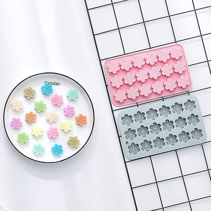 2 Pcs Snowflake Silicone Molds, 18-Cavity 3D Christmas Snowflake Chocolate Silicone Molds for DIY Christmas Winter Jello Candy Cupcake Fondant Baking Polymer Clay Decoration