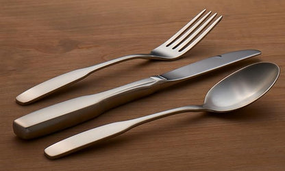 Oneida Paul Revere Fine Flatware Dinner Spoons, Set of 4, 18/10 Stainless Steel