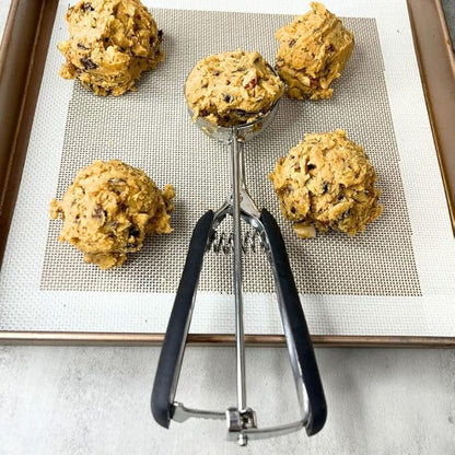 Cookie Scoop Set, 3Pcs Ice Cream Scoop Set, Small/1 Tbsp, Medium/2 Tbsp, Large/3 Tbsp, Stainless Steel Cookie Dough Scoop with Non-Slip Grip,for Melon Balls waffle Muffins