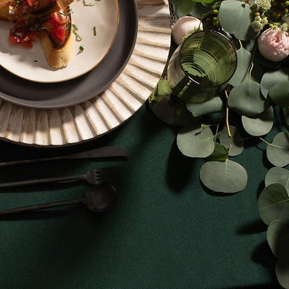 Gee Di Moda Rectangle Tablecloth - 60 x 102 Inch Hunter Green Table Cloth for 6 Foot Rectangle Table - Heavy Duty Washable Fabric - for 6 Ft Buffet Table, Holiday Party, Dinner, Wedding & Baby Shower