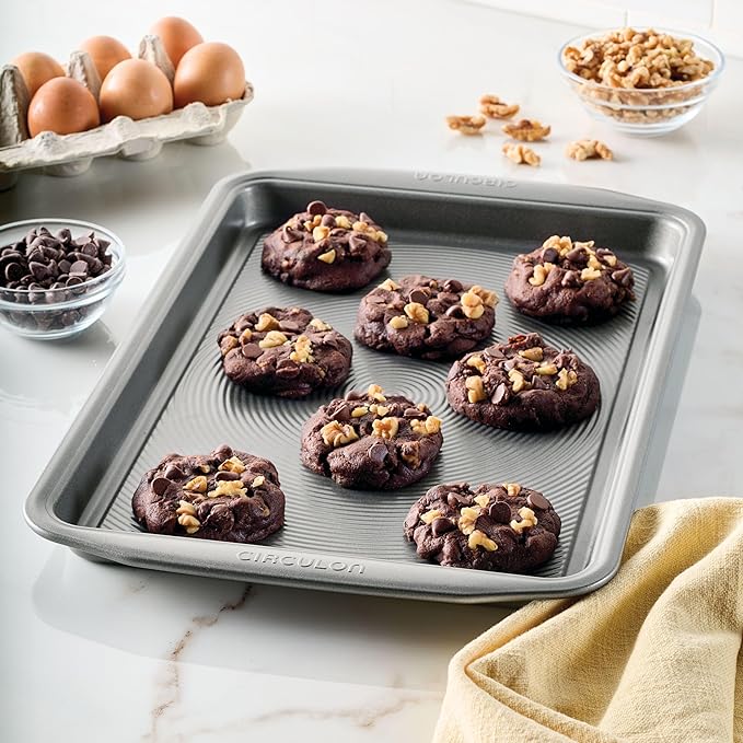 Circulon Nonstick Bakeware, Nonstick Cookie Sheet / Baking Sheet - 10" x 15", Gray